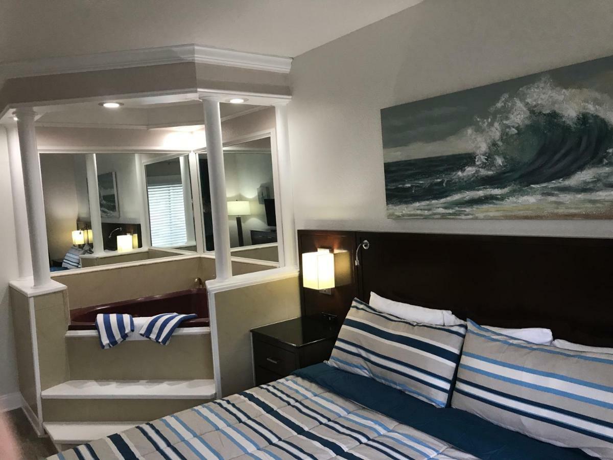 ลักชัวรี สวีท ออฟ เพนซาโคลา Hotel ภายนอก รูปภาพ